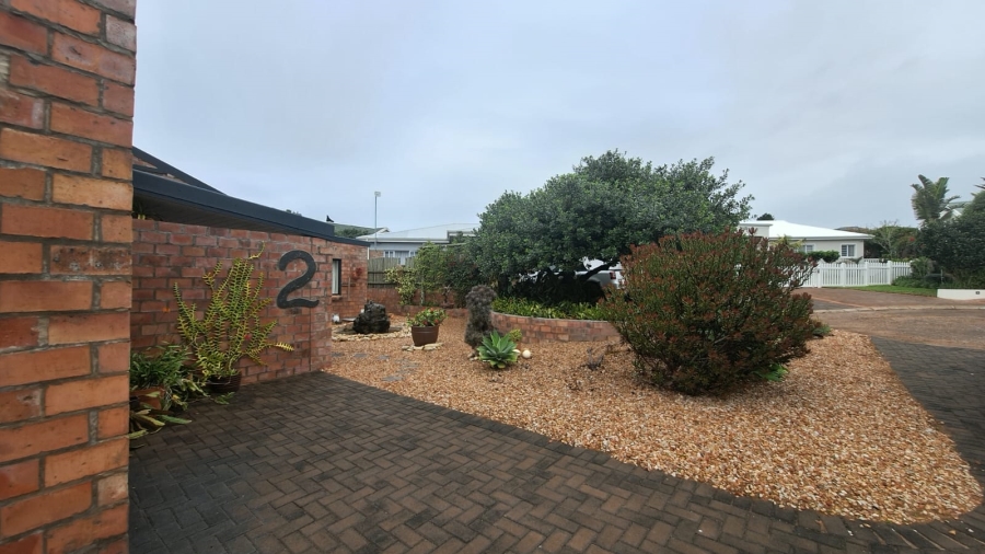 3 Bedroom Property for Sale in Stilbaai Wes Western Cape